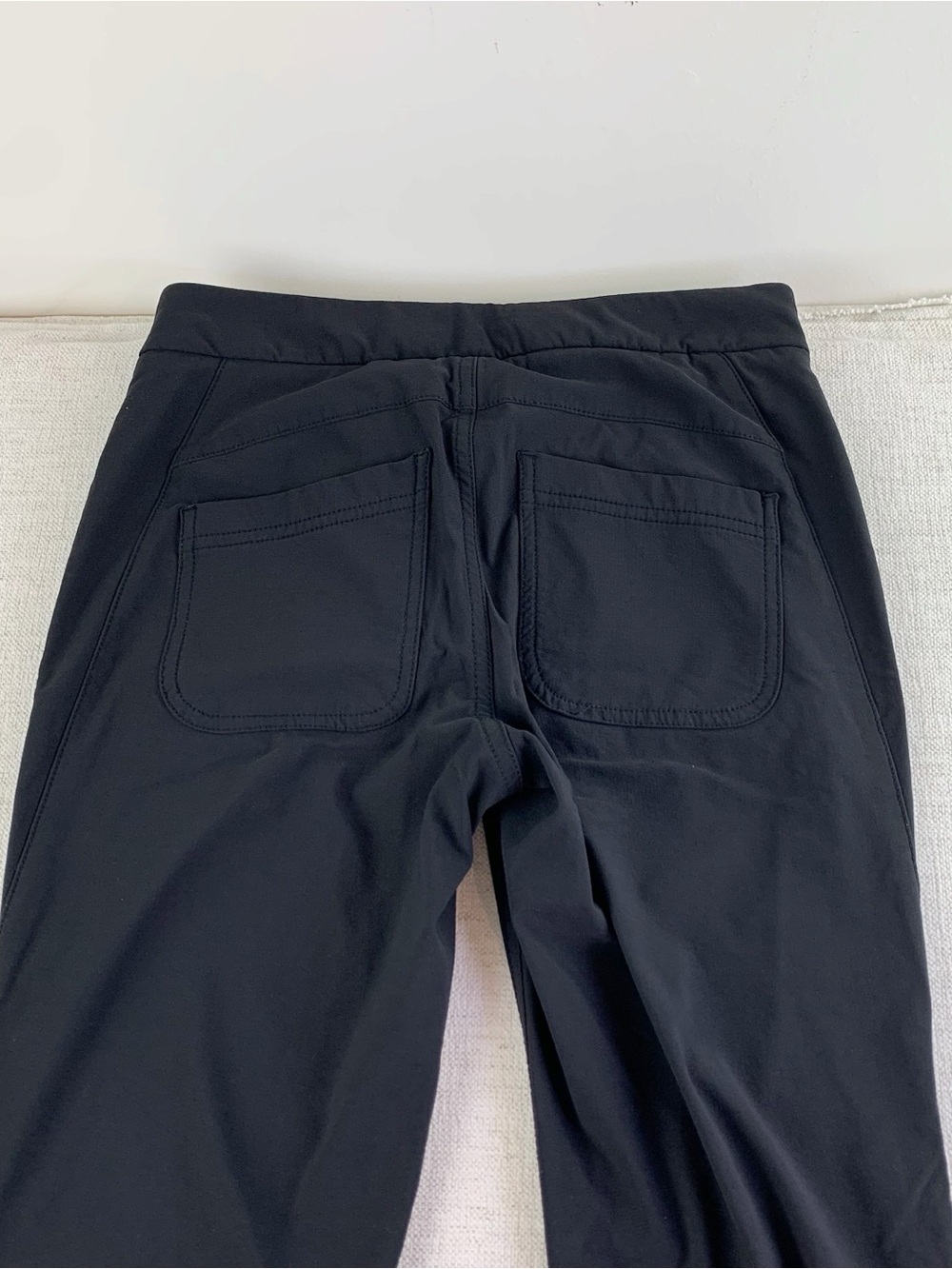 Athleta women's low rise Highline Hybrid Cargo skinny Pant in black zipper ankle - Picture 14 of 15